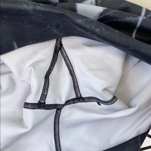 Nubyen SOHO Second Skin Leggings  SOLD OUT - Picture 9 of 13